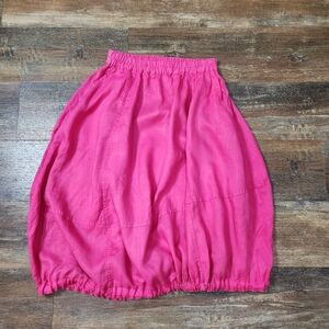 NWT Embrace Playful Elegance with the Black Label Linen Bubble Skirt